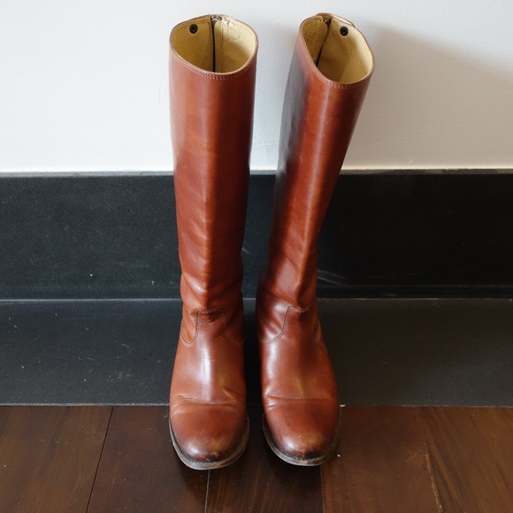 frye melissa button back zip cognac